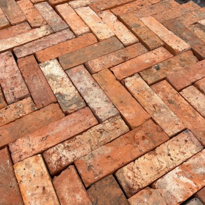 Reclaimed Narrow Clay Paving Bricks