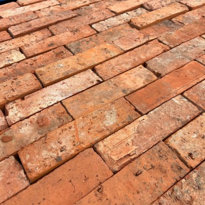 Reclaimed Narrow Clay Paving Bricks
