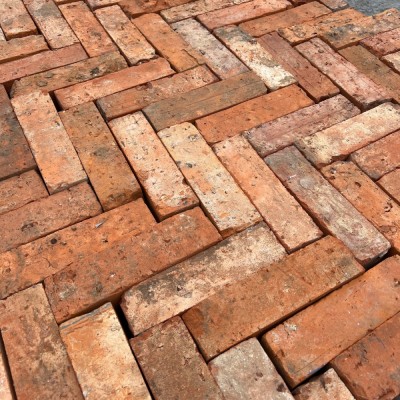 Reclaimed Narrow Clay Paving Bricks