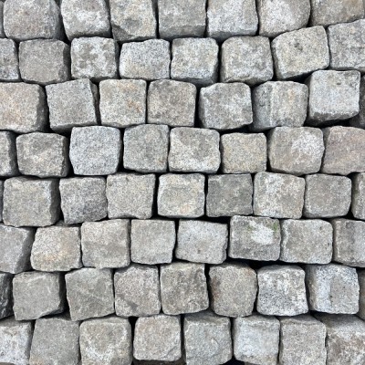 Reclaimed Granite 4" x 4" London Street Cobbles - Bulk Bag