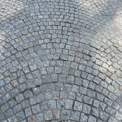 Reclaimed Small Stone 3" x 3" Granite Cobble Setts - Per Bag