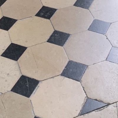 Antique French in Cabochon Black and Bourgogne stone