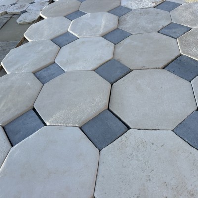Antique French in Cabochon Black and Bourgogne stone