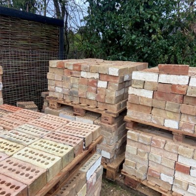 Reclaimed Imperial Bricks – Cleaned & Uncleaned (Large Quantities)