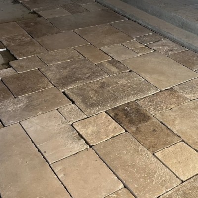 Antique pierre de Bourgogne, Limestone flagstones