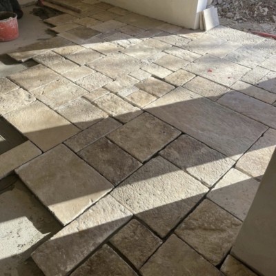 Antique pierre de Bourgogne, Limestone flagstones