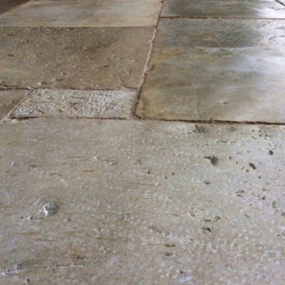 Antique pierre de Bourgogne, Limestone flagstones
