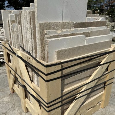 Antique pierre de Bourgogne, Limestone flagstones
