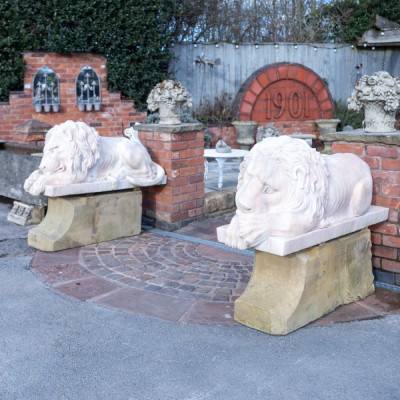 Pair of Carrara Marble Lions RW/MAX