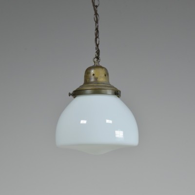 Closed Opal Pendant Light