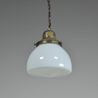 Closed Opal Pendant Light