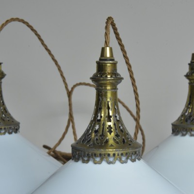 Gilt Gallery Coolies