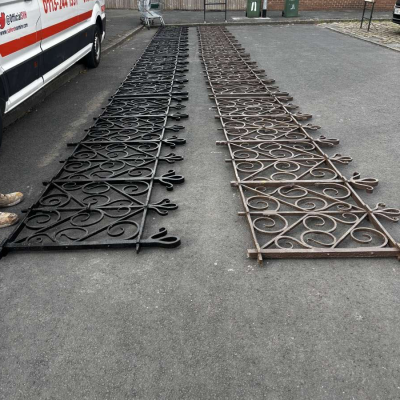 Heavy duty hand forged 80 running foot of decorative Victorian wrought iron railings 