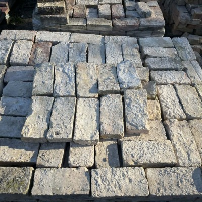 Reclaimed 2” Tudor Buff/White Bricks