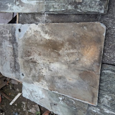 Delabole roof slates 16x8 and 16x10