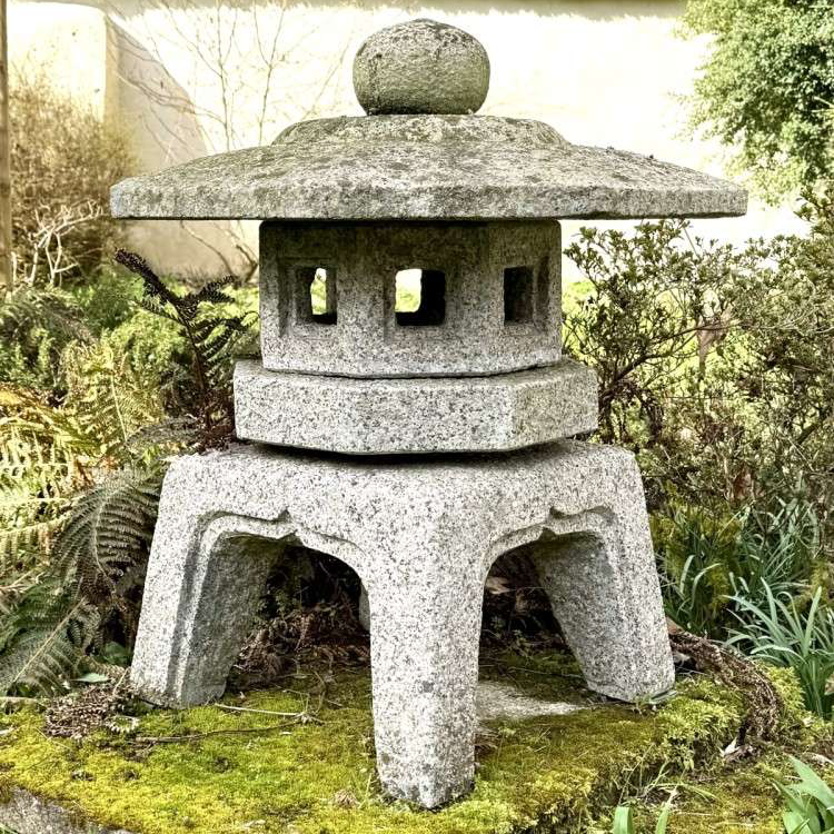 Antique & Reclaimed Extra Large Japanese Granite Stone Snow