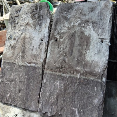 Delabole green roof slates 16x8s and 16x10s 