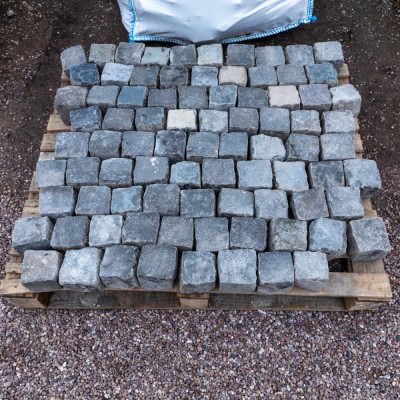Bag of 4X4 Reclaimed Granite Cobbles RWI-9973