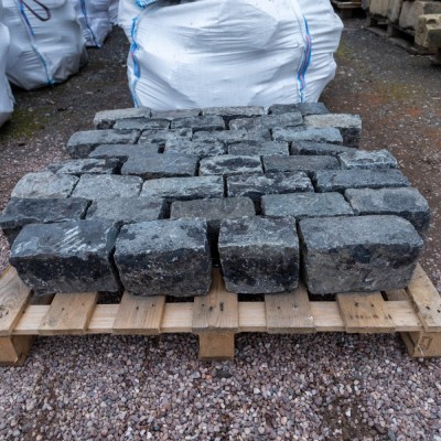 Granite Cobbles RWI-52
