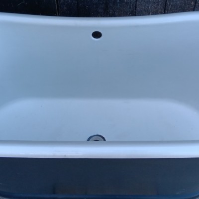 Reclaimed Bateau bath