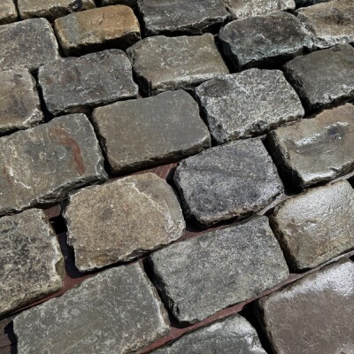 Reclaimed Sandstone Cobble Tops - Per SQM