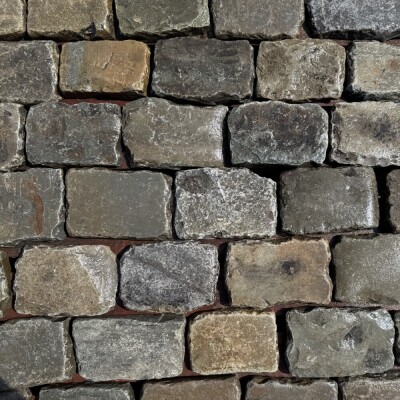 Reclaimed Sandstone Cobble Tops - Per SQM
