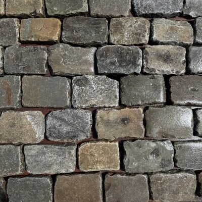 Reclaimed Sandstone Cobble Tops - Per SQM