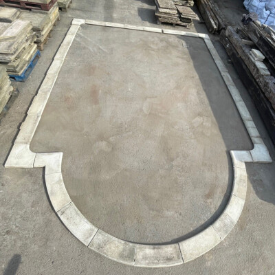 Traditional pool surround
