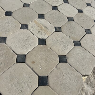 Reclaimed French Bourgogne limestone in Small Cabochon 