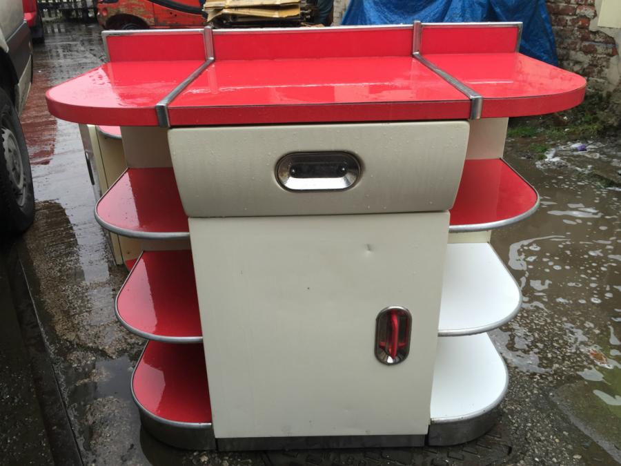 For Sale English Rose Kitchen In Red. SalvoWEB UK