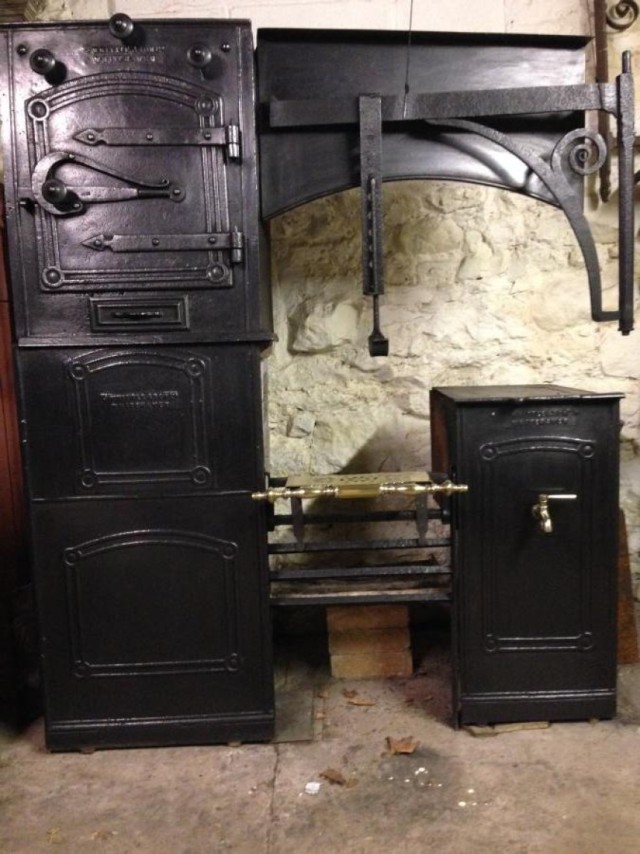 Antique & Reclaimed Kitchen Range- SalvoWEB UK