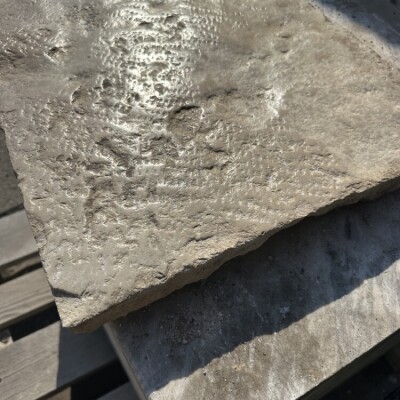Dalle de Bourgogne Antique Reclaimed Stock 160 m2. for sale cut 3 cm (1,2 inch.)