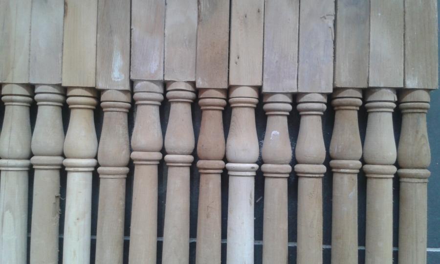 For Sale Victorian staircase spindles SalvoWEB UK